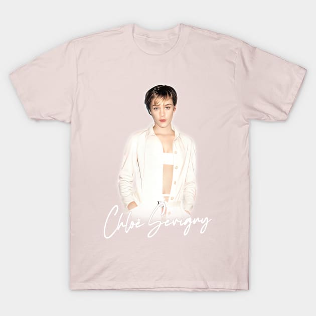 Chloë Sevigny ---  90s Style Aesthetic Design T-Shirt by DankFutura